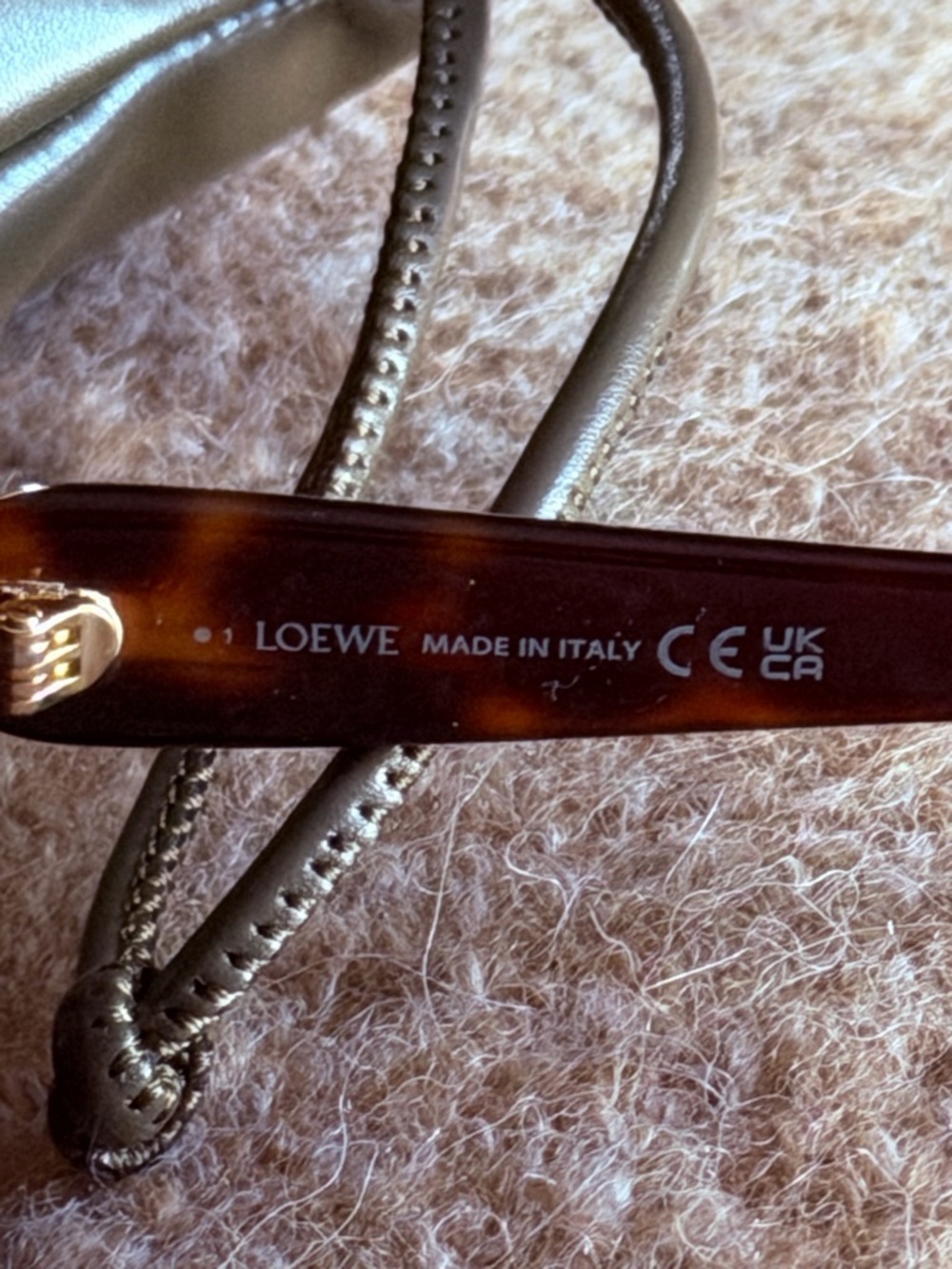 Loewe Tortoiseshell Oversized Square Sunglasses with Olive Pouch - Picture 4 of 8